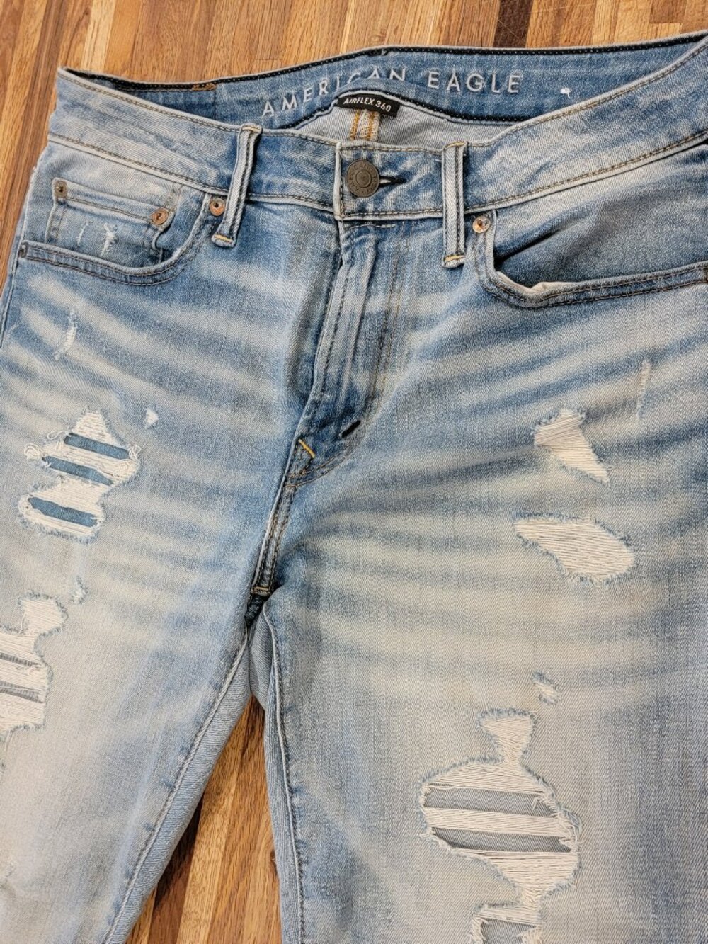 American Eagle Airflex 360 Factory Distressed Light Wash Men's Jeans 31 x 30 - Picture 4 of 10